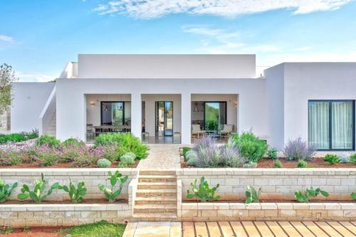 Exterior view, Villa Orama Relais By Raro Villas in Villanova