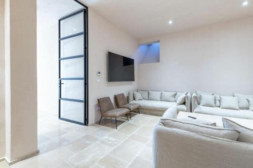 Facilities, Villa Orama Relais By Raro Villas in Villanova