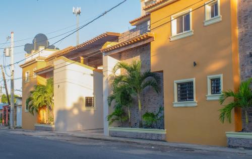 Diosamar Hotel y Suites Los Guineos Perdidos