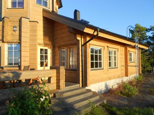 Ieeja, Tornvillan in Hammarland
