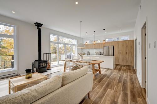 Vue, Nature, SPA & Relaxation au Melilot in Saint-Alphonse-Rodriguez (QC)