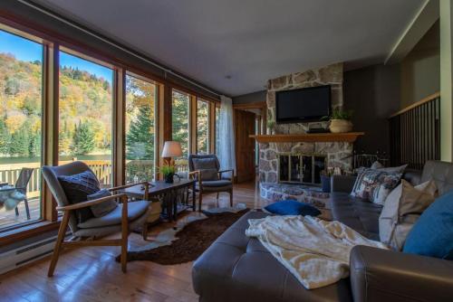 Iekārtas, Eko Eau Chalet An Outstanding view that will delight you in Seintadolfa Dovarda (QC)