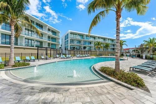 Harbor Island Beach Club - 3/3 Furnished Riverfront Condo