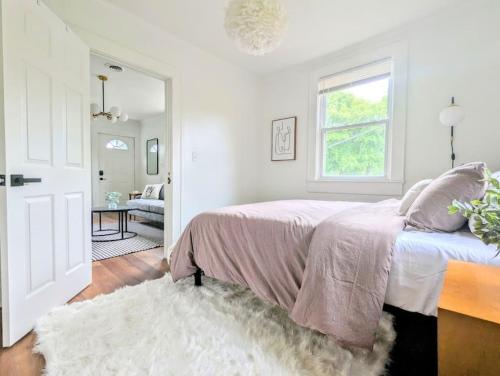 HillTop Hideaway, 4min from downtown in Greenville, USA