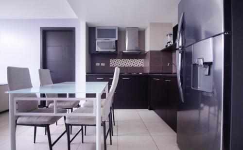 Apartamento 104 Bellini Puerto Santa Ana Guayaquil - image 2