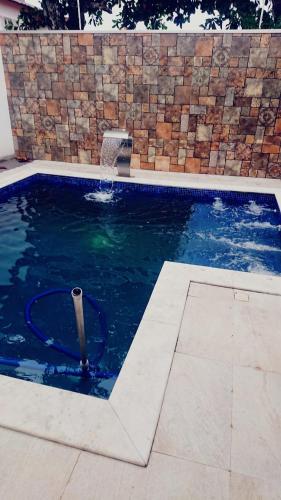 Sobrado em Vila com piscina em Itanhaém- SP