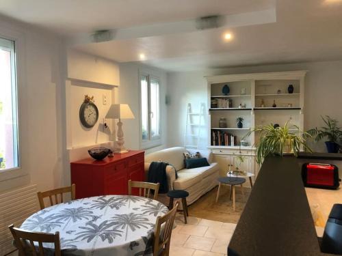 Appartement quartier Hôpital en duplex avec parking et jardinet