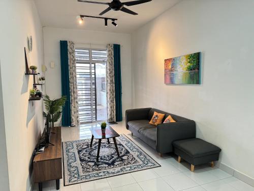 Desaru Cozy NetFlix WiFi 24LV9 By De Home