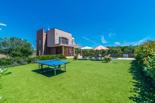 Villa Stefanja kids friendly with sea view near Fažana - image 4