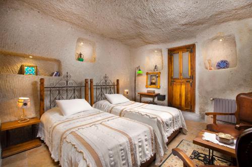 Terra Cave Room Type - Economy Twin Room