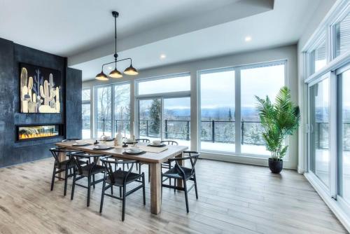 Tremblant Summit: Travel Experience Beyond Compare in 拉康塞普雄(QC)