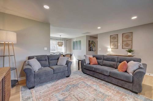 Beautiful 3 BR/2 Bath Very Close to IU & Downtown in Bloomington, USA