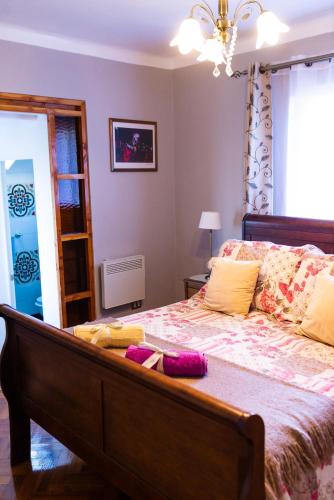 1 queen bed