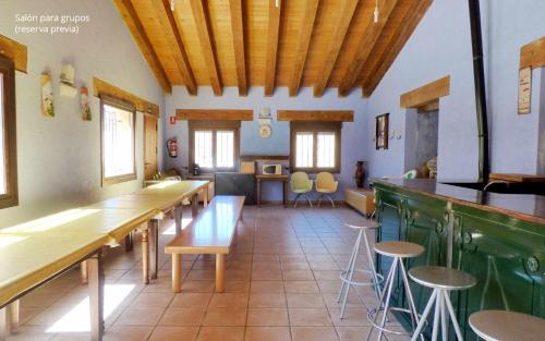 Bar/Lounge, Las Aliagas Apartamentos Rurales in Peralejos De Las Truchas
