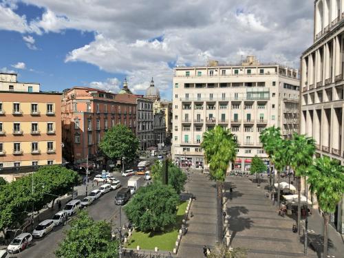 Piazza Carità - image 6