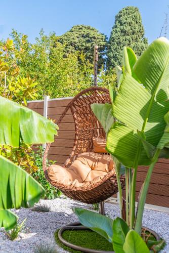 حديقة, Samos Tropic Apartments in Karlovasi