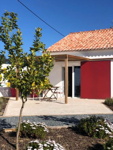 The Red Door, Estremoz