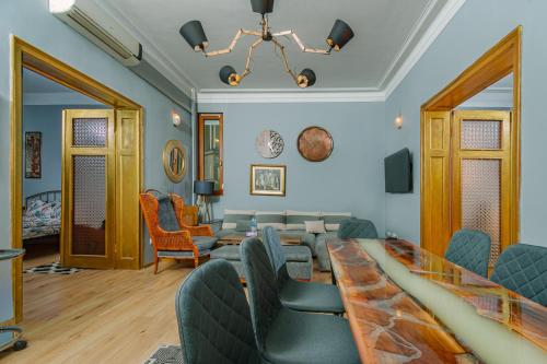 Top Center, 3BDR, Heart of the city, FREE Secured Parking, Sofia