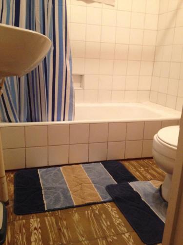 Double Room image 6