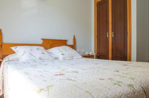 Arcea Mirador de Cabrales Arcea Mirador de Cabrales is a popular choice amongst travelers in Cabrales, whether exploring or just passing through. The property features a wide range of facilities to make your stay a pleasant ex