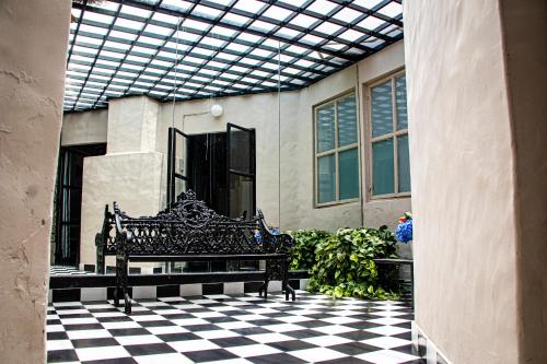 سبا, Il Piccolo Peccato in Acapantzingo