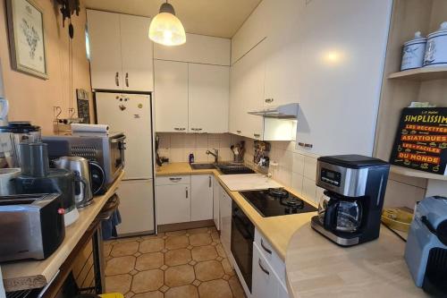 Pretty House 15mn from Eiffel Tower and Versailles in Sevres