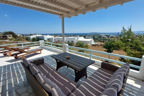 New Cycladic house ¨Agroktima Katerina¨