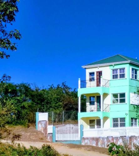 Zeus Estate Guesthouse in Sent Džonsas