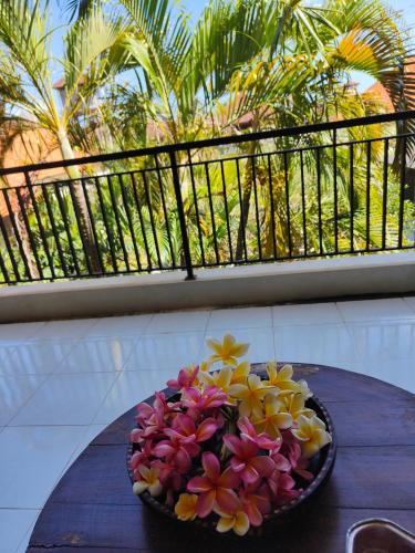 Berlian Inn Kuta Beach Room Type - King Room with Pool View