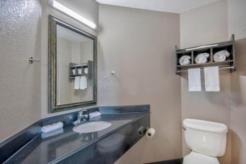 Motel 6-Harlingen, TX — Main Photo
