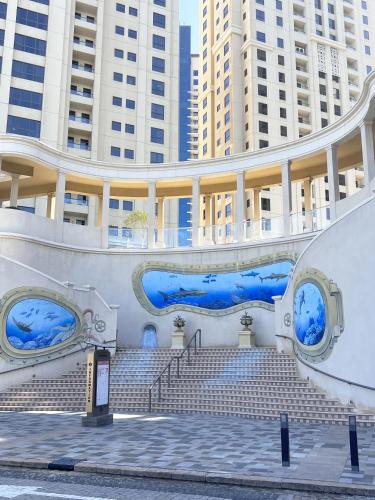 GMA Amwaj 2BR Sea View High Floor - image 8