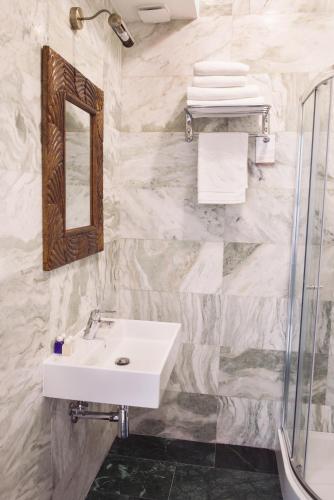 Habitación doble, baño privado