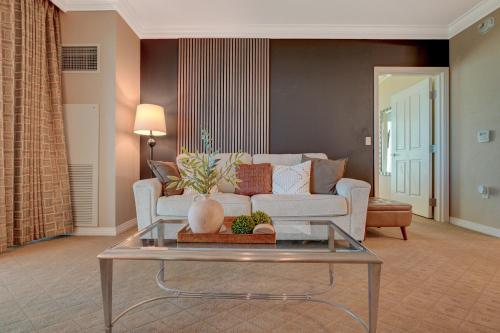 Luxe 1br 2bth Suite MGM Signature Balcony, Las Vegas