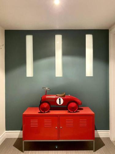 The Griffin B and B, Private two bedroom suite in Victorian Ditmas Park in Brooklyn, USA