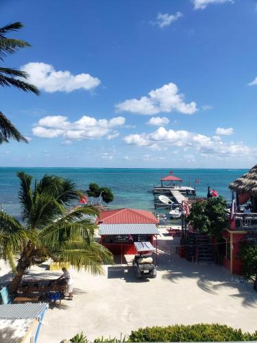 Beach Club Condos at Popeyes in Caye Caulker