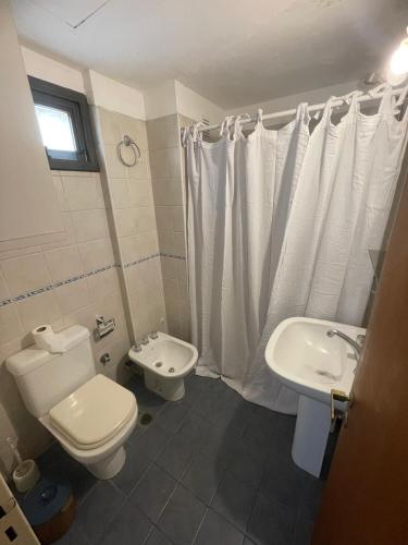 One-Bedroom Apartment image 8