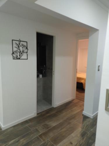 One-Bedroom Apartment image 3