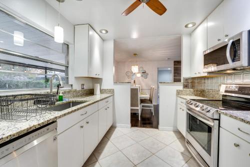 7 Mi to Disney World: Orlando Home w/ Private Pool in South West