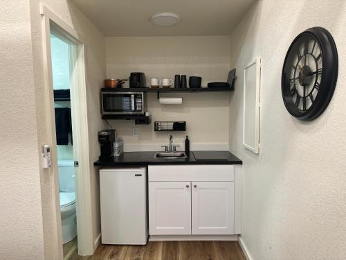 Sand Hollow Zion Mini Home - Pets Welcome 2 with a Fee