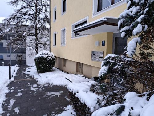 Zimmer mit Sonnenaufgang und ruhiger Innenhof Obergeschoss bei Koberstein