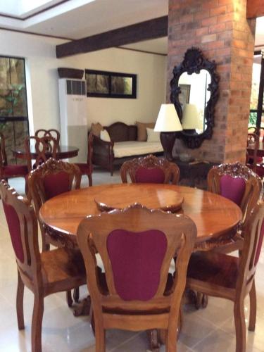 Casa Roces Bed and Breakfast