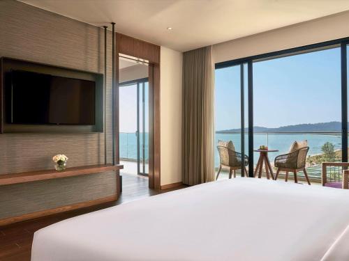 Mövenpick Resort Waverly Phu Quoc