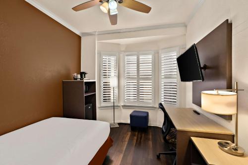 Double Room - Non-Smoking