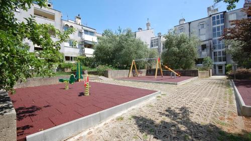 Apartments with a parking space Njivice, Krk - 21866