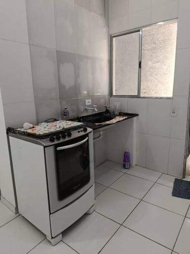 Apartamento 3 no Tremembé quarto cozinha banheiro (Apartamento 3 no Tremembe quarto cozinha banheiro) in เตรเมมเบ