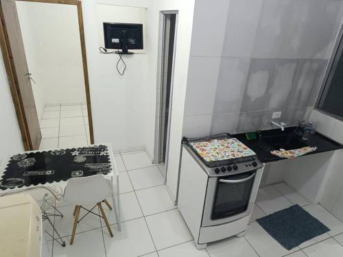 ห้องครัว, Apartamento 3 no Tremembé quarto cozinha banheiro (Apartamento 3 no Tremembe quarto cozinha banheiro) in เตรเมมเบ