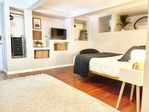 Urban Oasis Near The Zoo A Central Studio For 2 in San Diego, USA