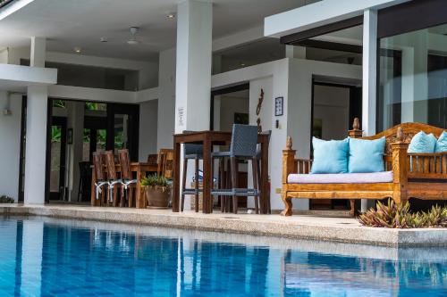 Photo - Villa 4 - Luxury Private Pool Villa - WOW Holiday Homes