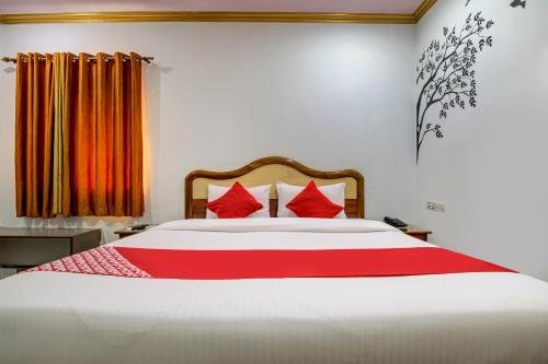 OYO Flagship Hotel Sunraj