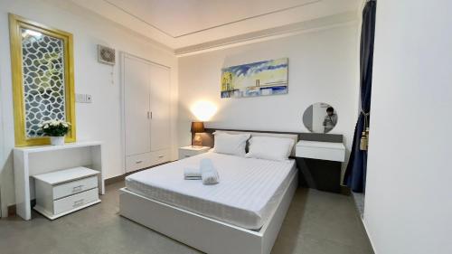 One-Bedroom Apartment image 10